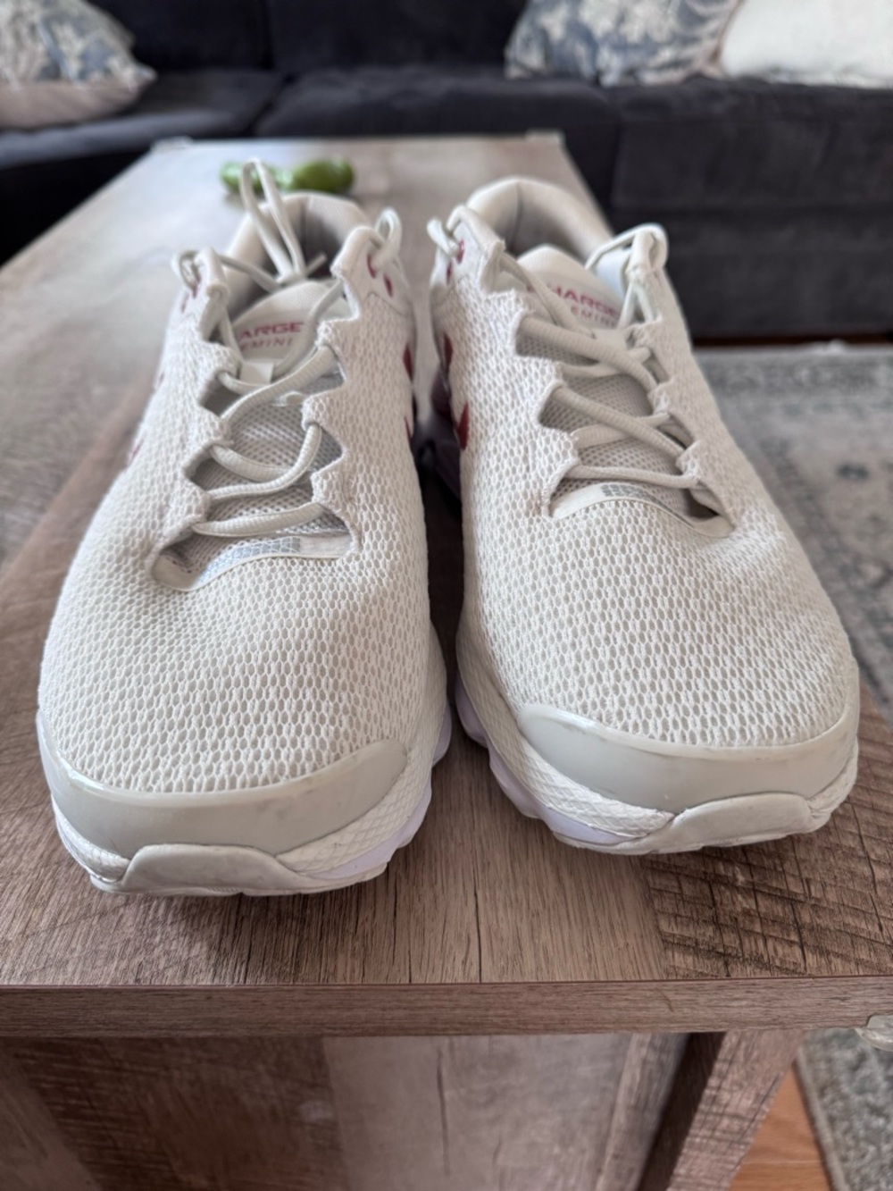 Lightly Used Under Armour Men’s Size 13 Running Shoe - Picture 3 of 10